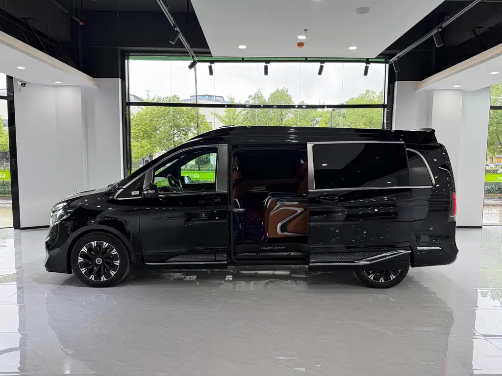 Mercedes-Benz V-Class V 2024 V 300 L Luxury