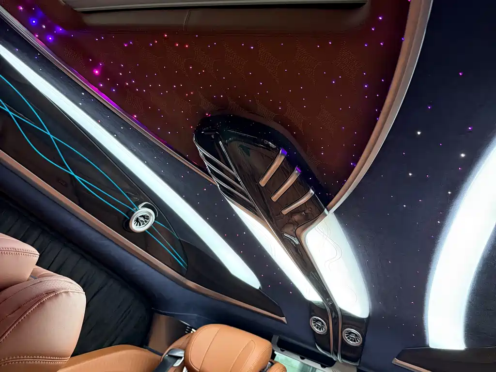 Mercedes-Benz V-Class V 2024 V 300 L Luxury