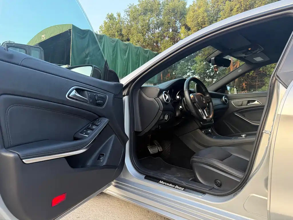 Mercedes-Benz CLA (Import) CLA 260 4MATIC, фото 6