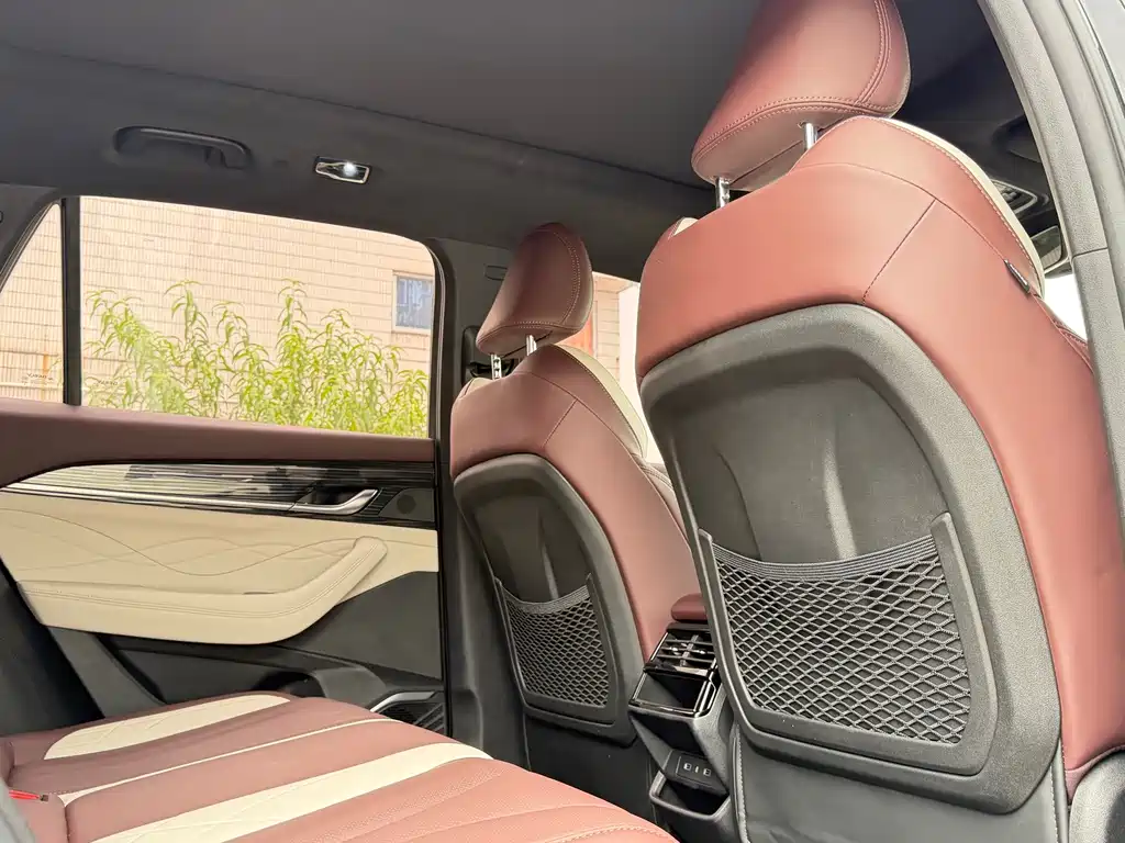 Geely Xingyue L — миниатюра 8