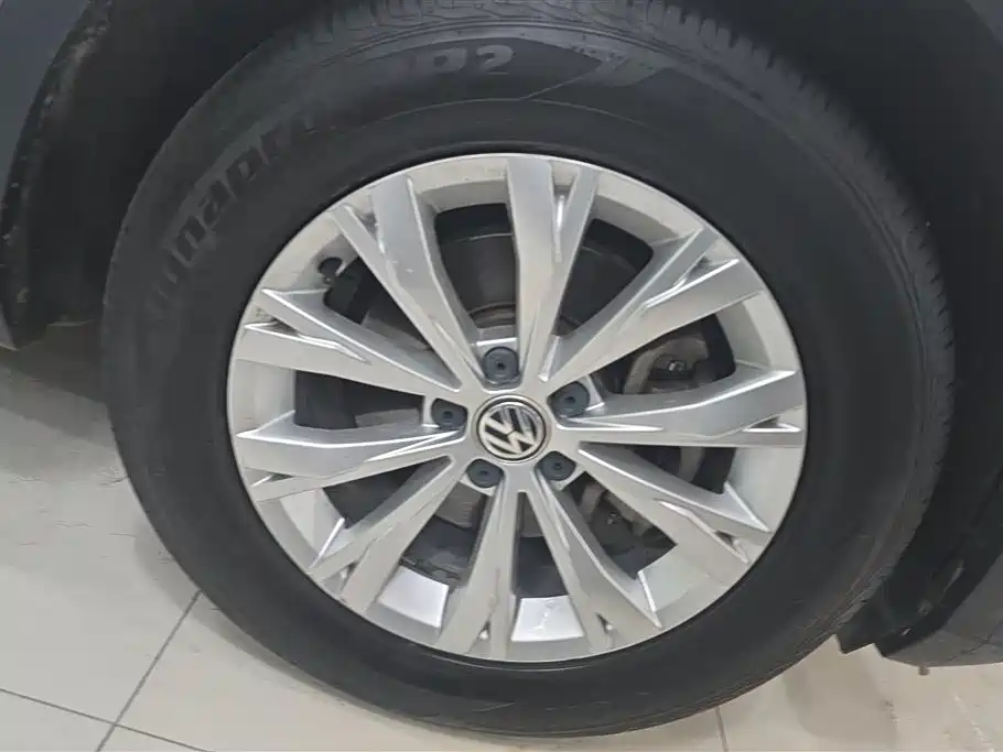 Volkswagen Tiguan L L 2017 330TSI AT