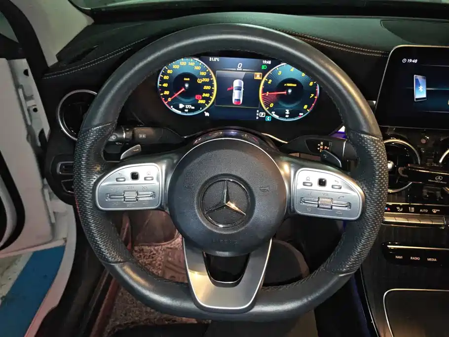 Mercedes-Benz C-Class — миниатюра 15