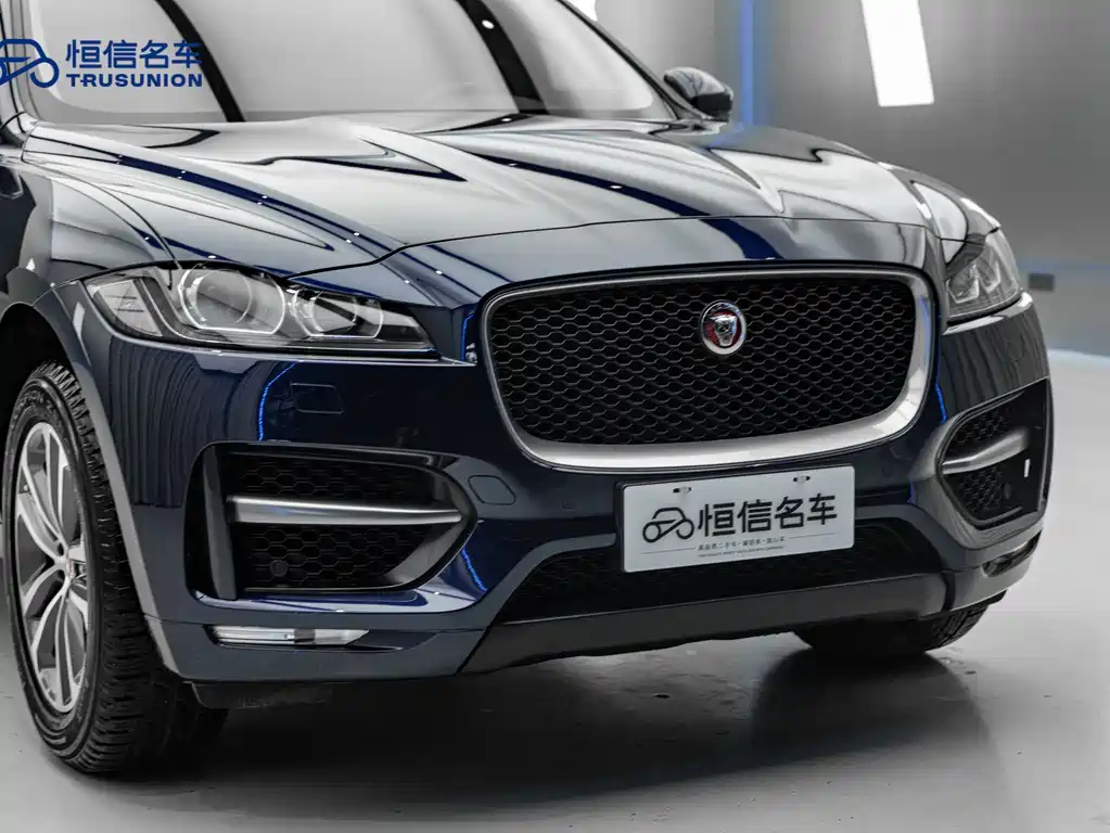 Jaguar F-Pace 2018 2.0T Premium