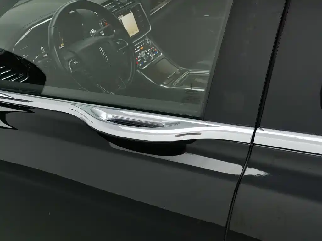 Lincoln Continental — миниатюра 18