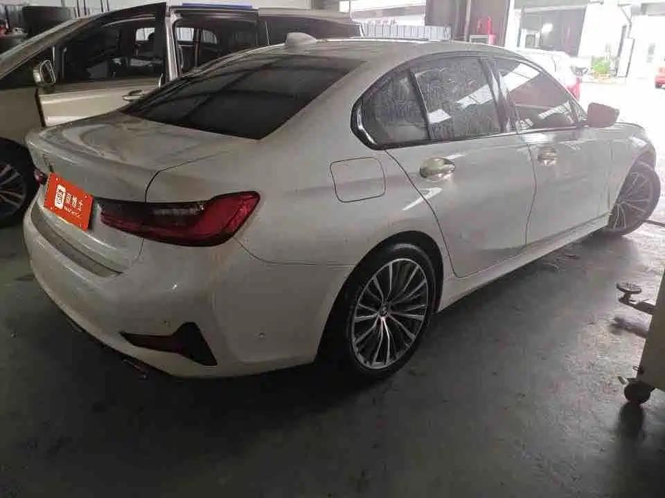 BMW 3 Series — миниатюра 4