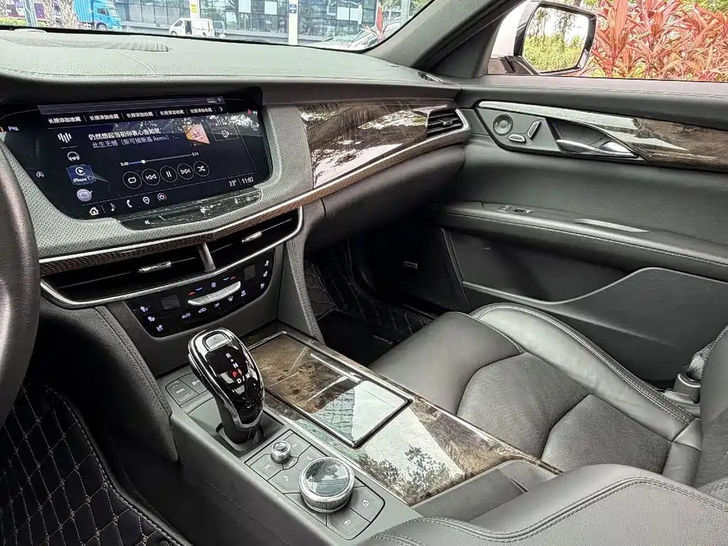 Cadillac CT6 28T Luxury Type, фото 18