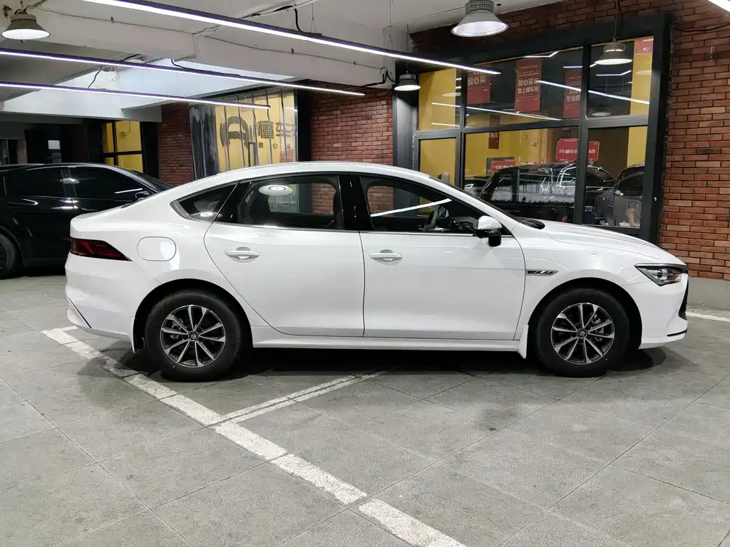 BYD Qin PLUS — миниатюра 5