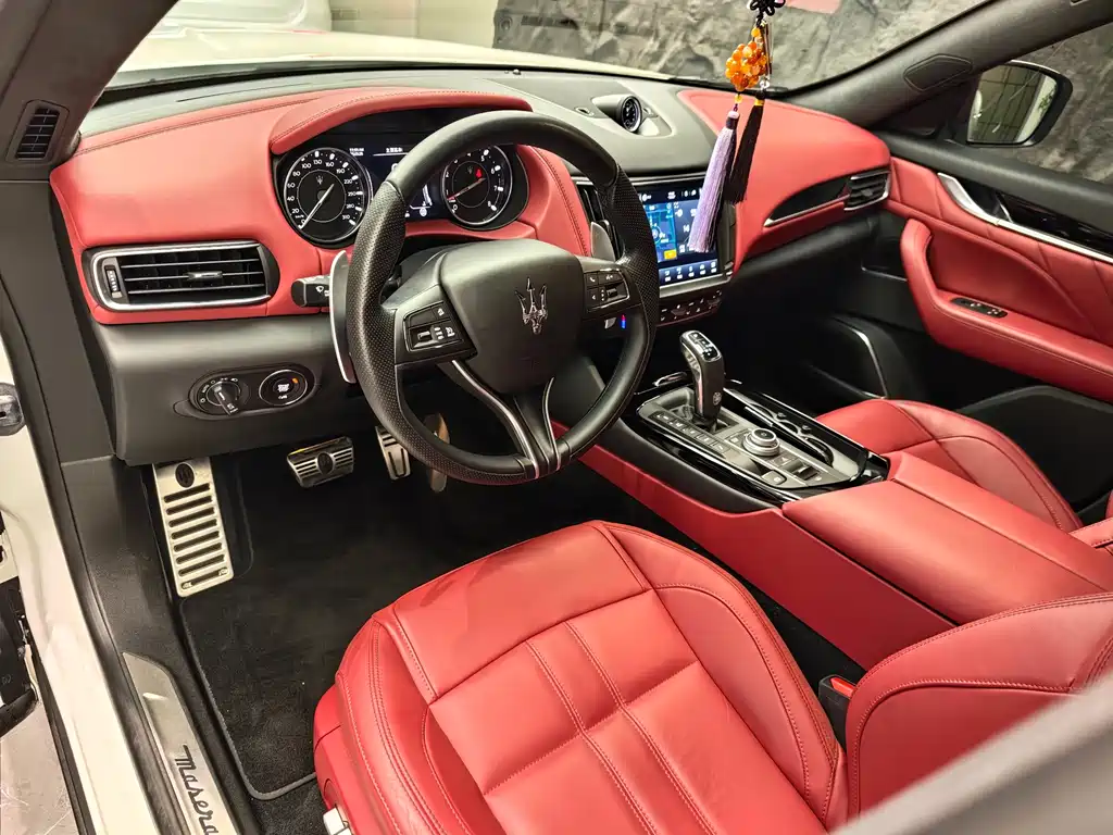 Maserati Levante 2023 3.0T Modena