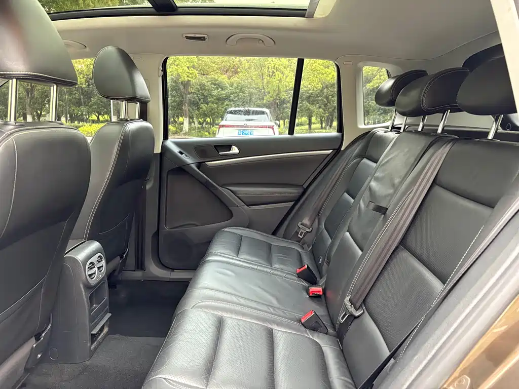 Volkswagen Tiguan 300TSI Auto 2WD Luxury Edition, фото 11