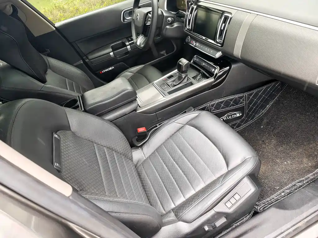 Citroen C6 — миниатюра 9