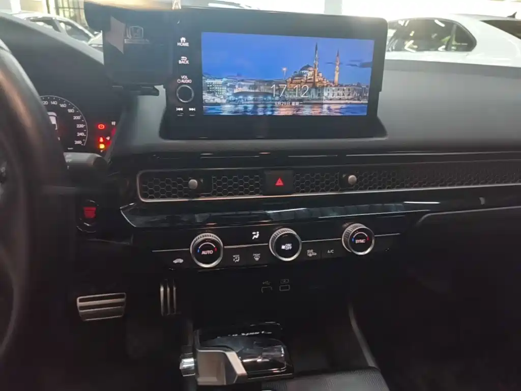Honda Civic — миниатюра 13
