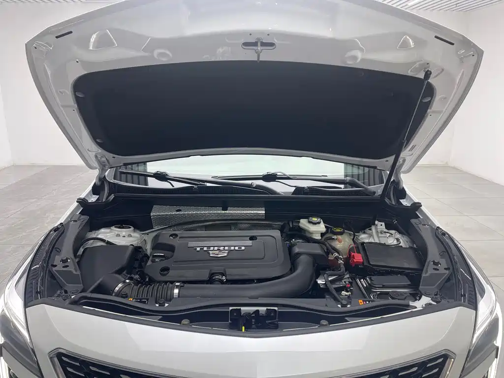 Cadillac XT4 2022 28T