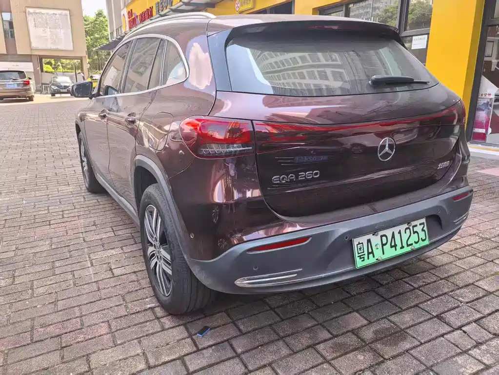 Mercedes-Benz EQA — миниатюра 9