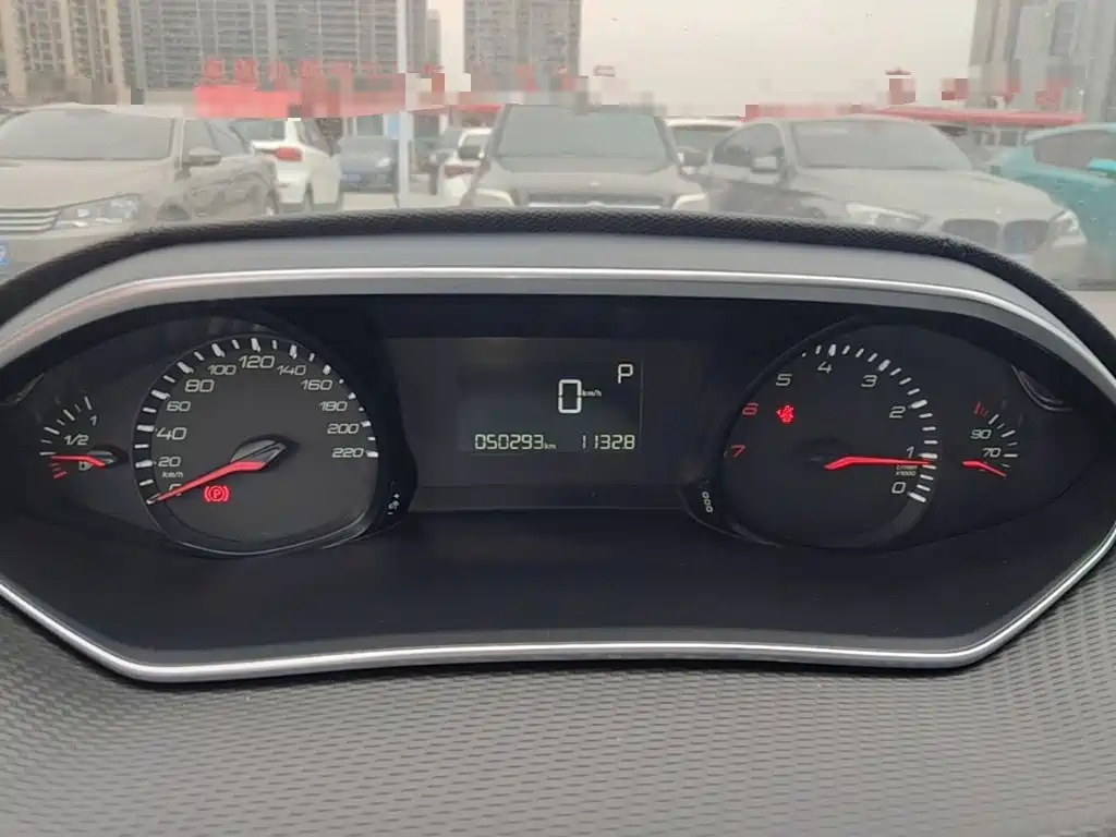 Peugeot 308 — миниатюра 12