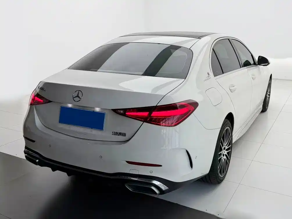 Mercedes-Benz C-Class — миниатюра 9