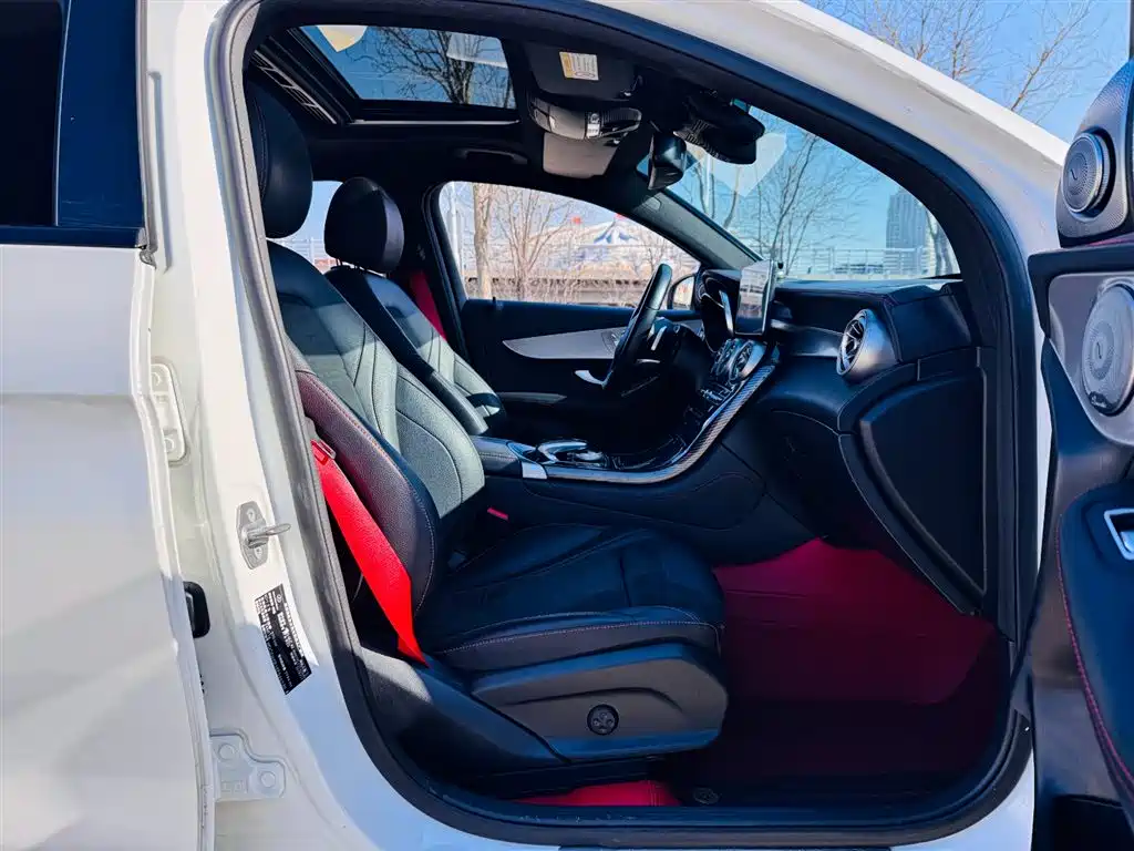 MERCEDES-BENZ GLC COUPE AMG