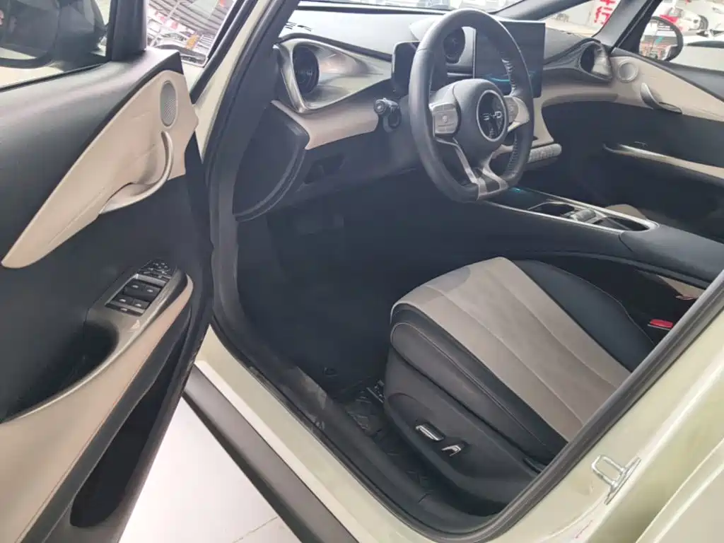 BYD Dolphin — миниатюра 16