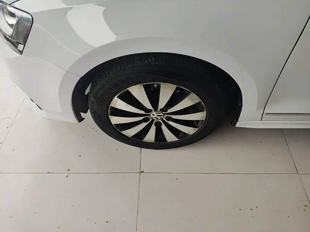 Volkswagen Sagitar — миниатюра 23