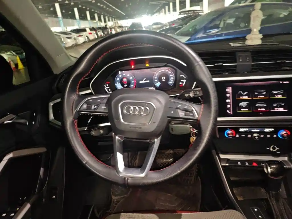 Audi Q3 — миниатюра 11