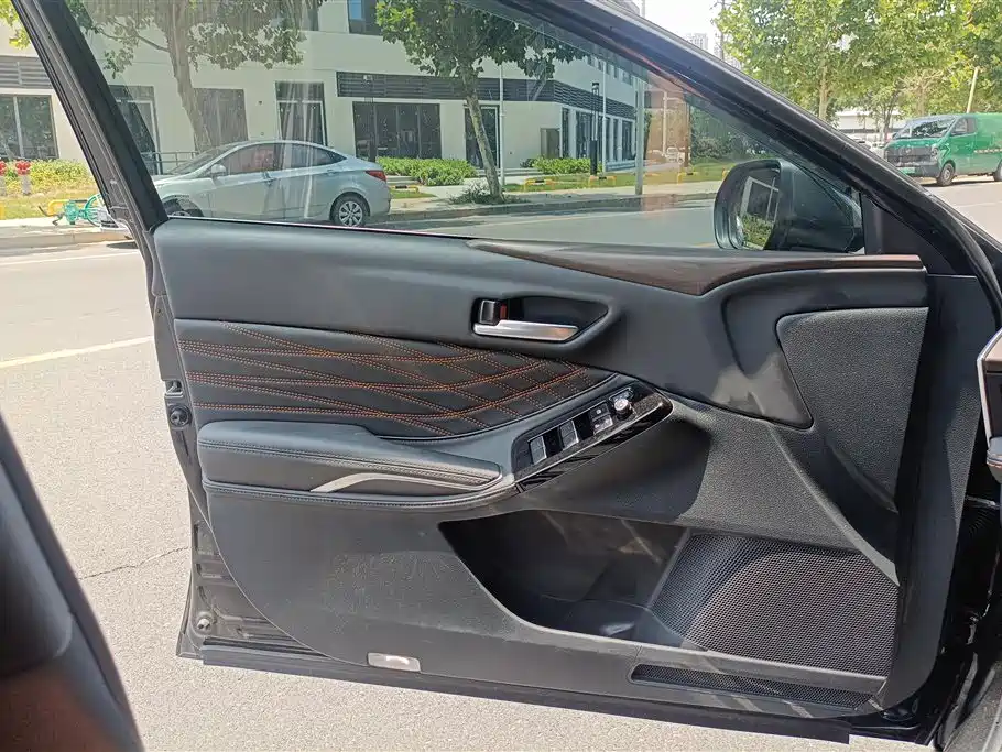 Toyota Avalon 2024 2.0L