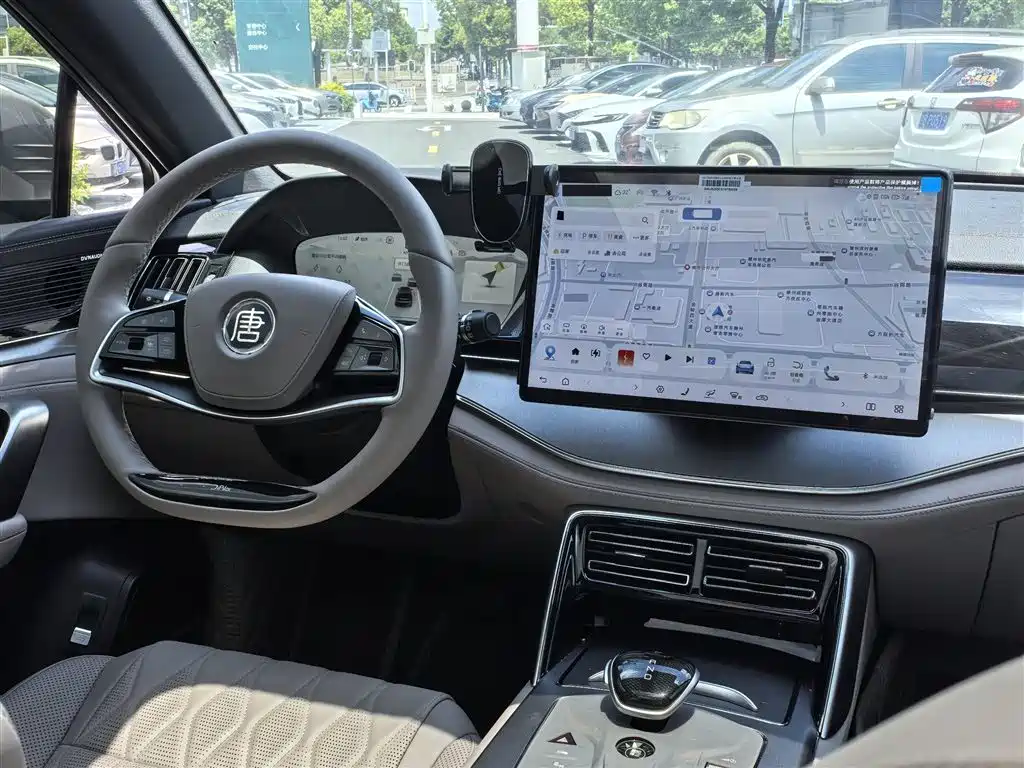 BYD Tang 2025 DM-i 115KM