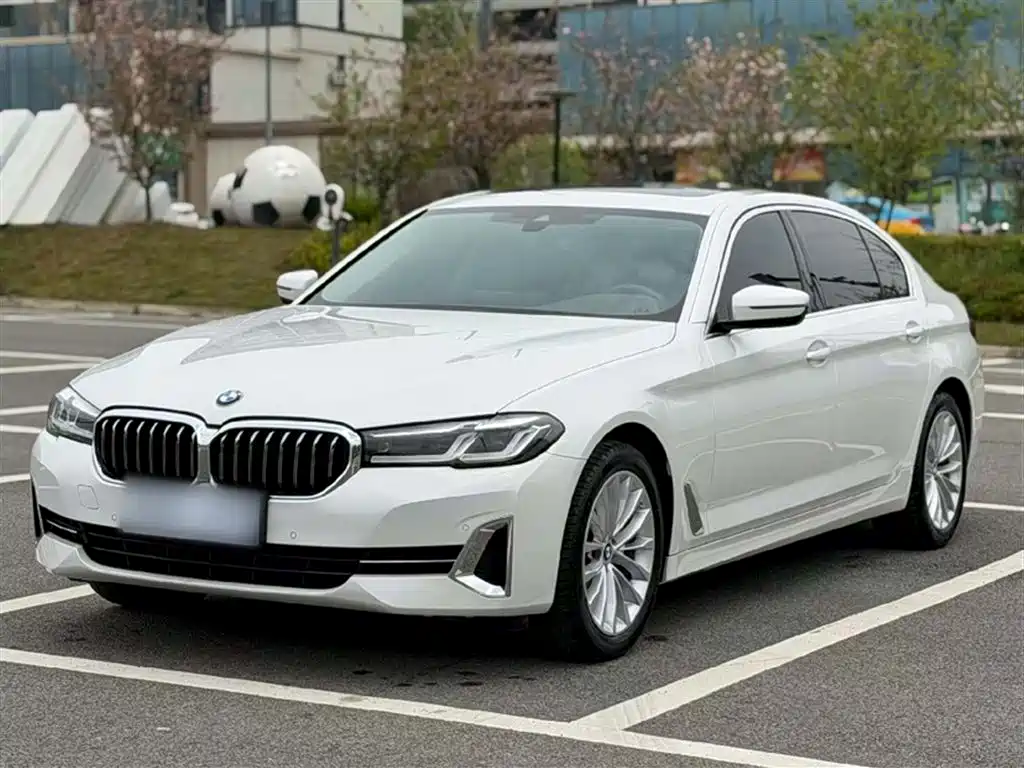 BMW 5 Series 2022