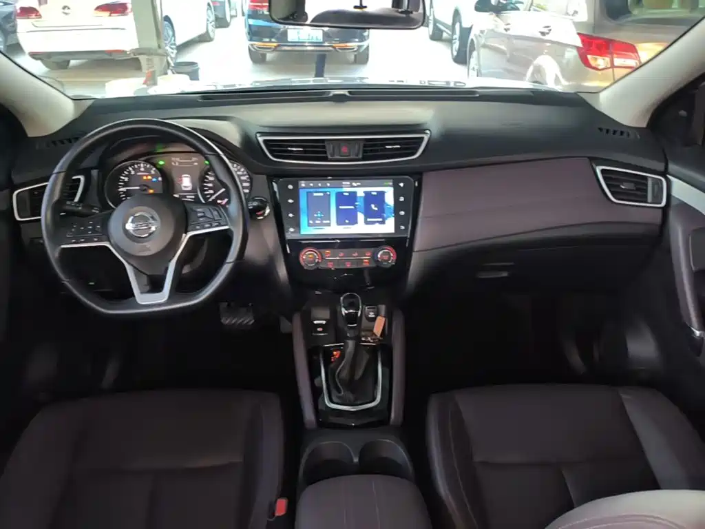 Nissan Qashqai — миниатюра 10