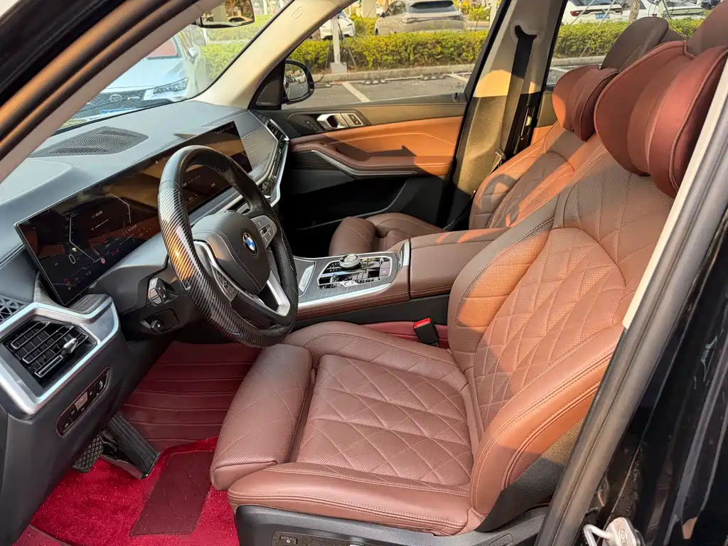 BMW X7 2023 xDrive40i Lead Luxury