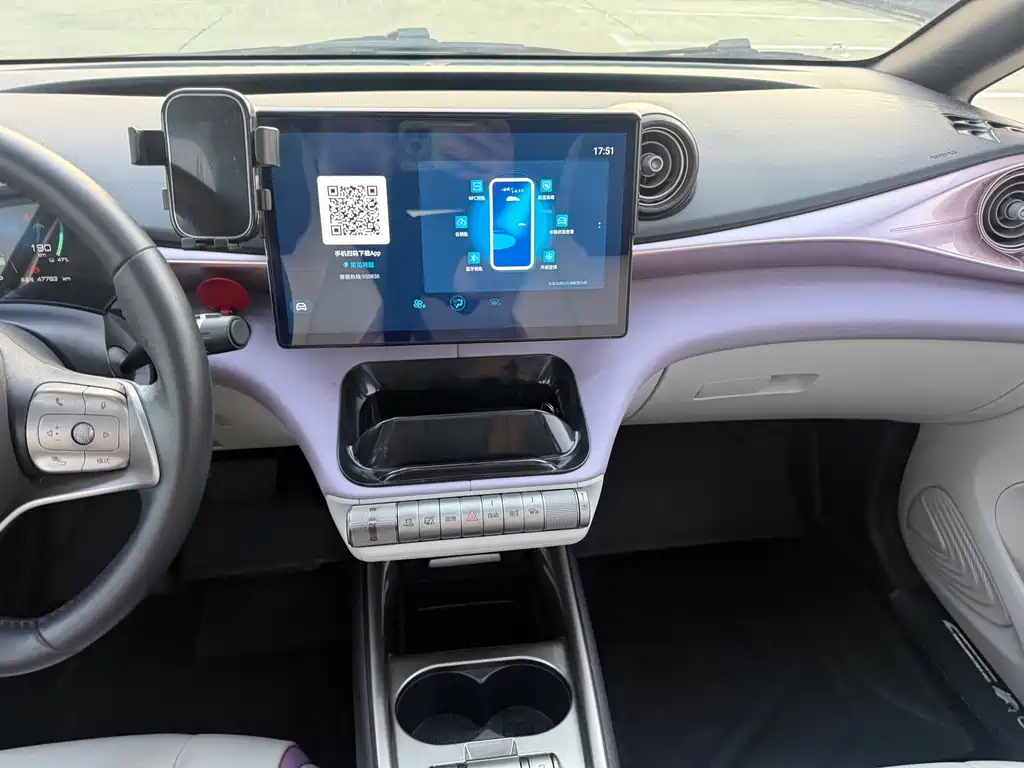 BYD Dolphin — миниатюра 11