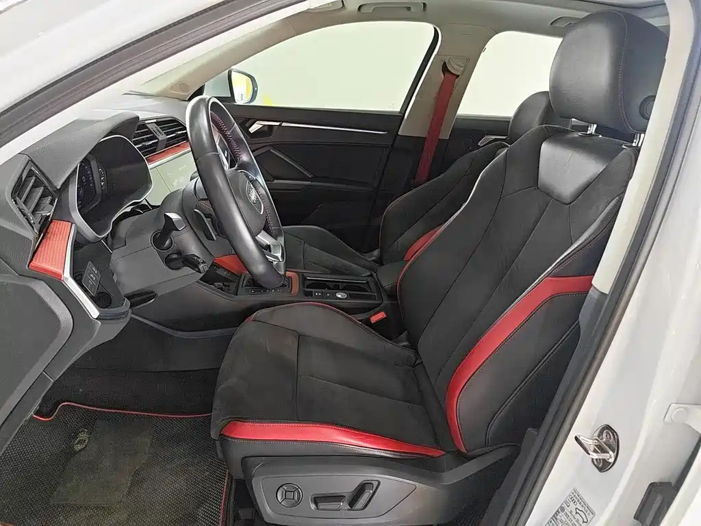 Audi Q3 — миниатюра 10
