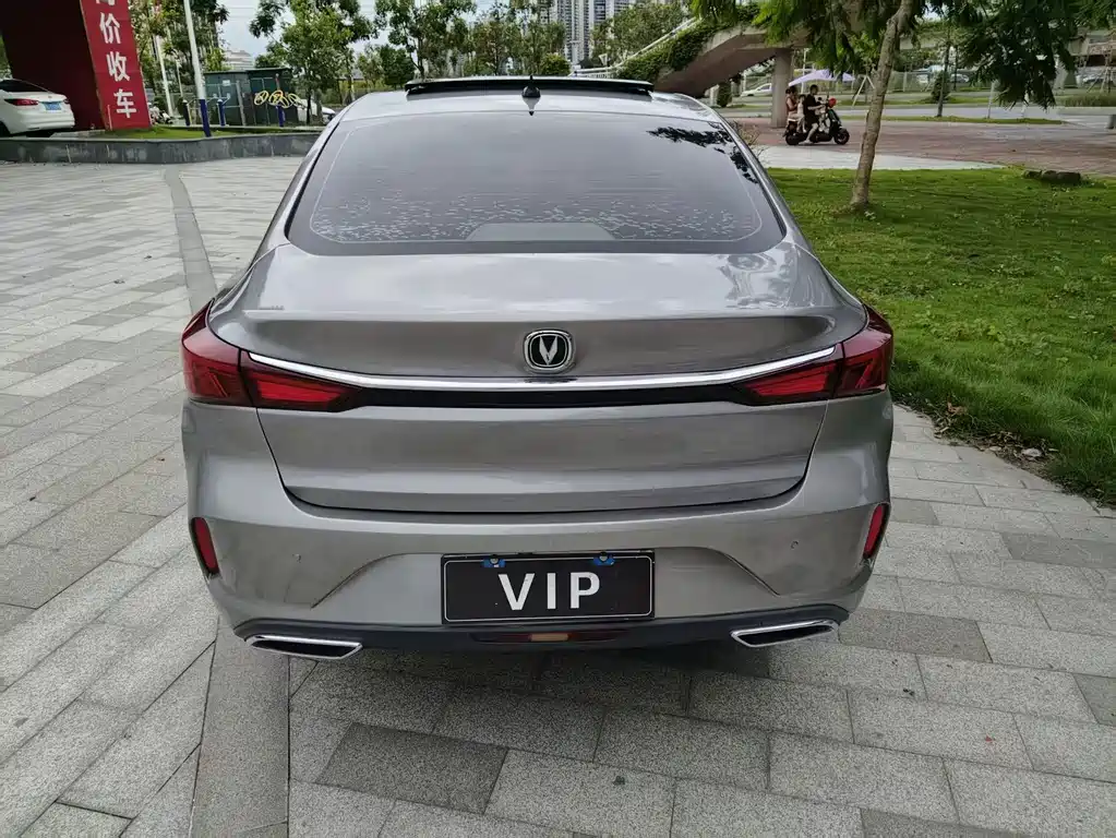 Changan Eado — миниатюра 9