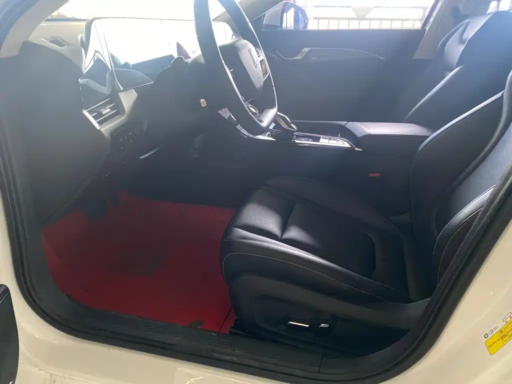 Bestune B70 2022 1.5T AT