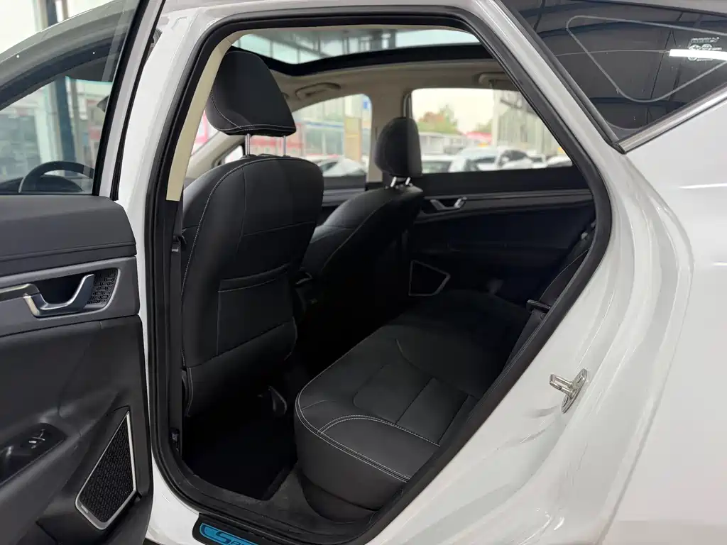 Geely Emgrand GS — миниатюра 6