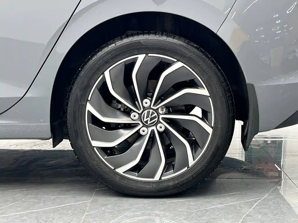 Volkswagen Golf — миниатюра 24
