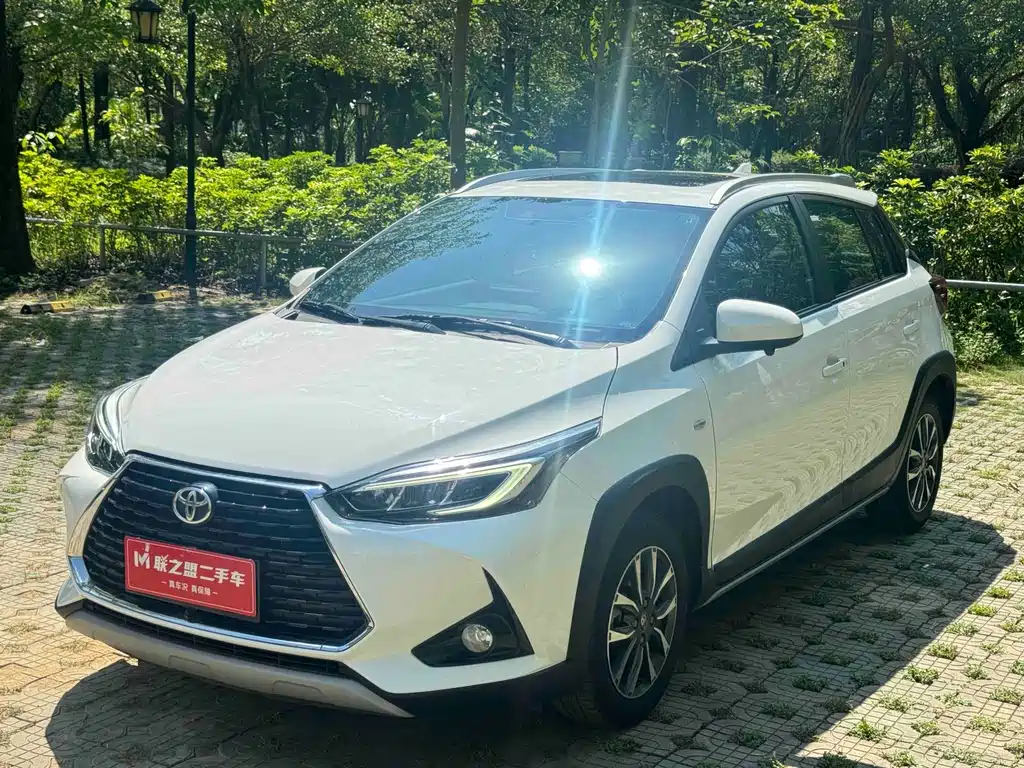 Купить Toyota Yaris L