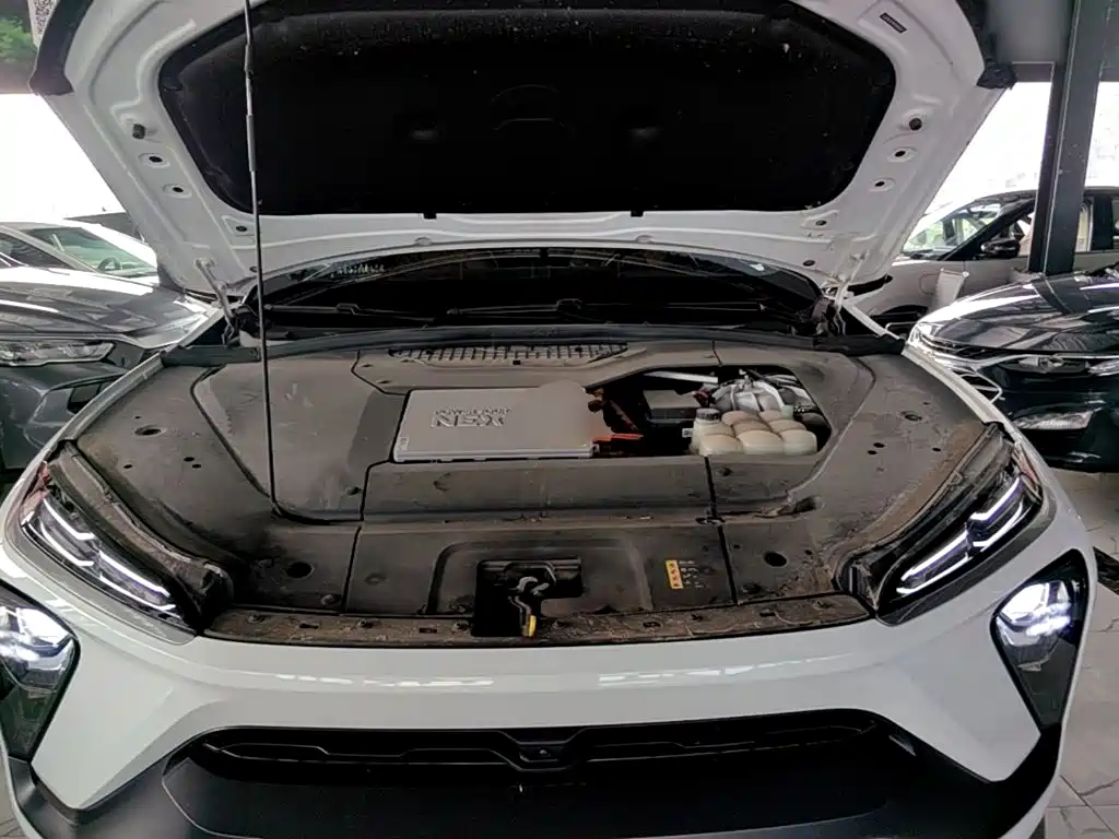 NIO ES6 — миниатюра 16