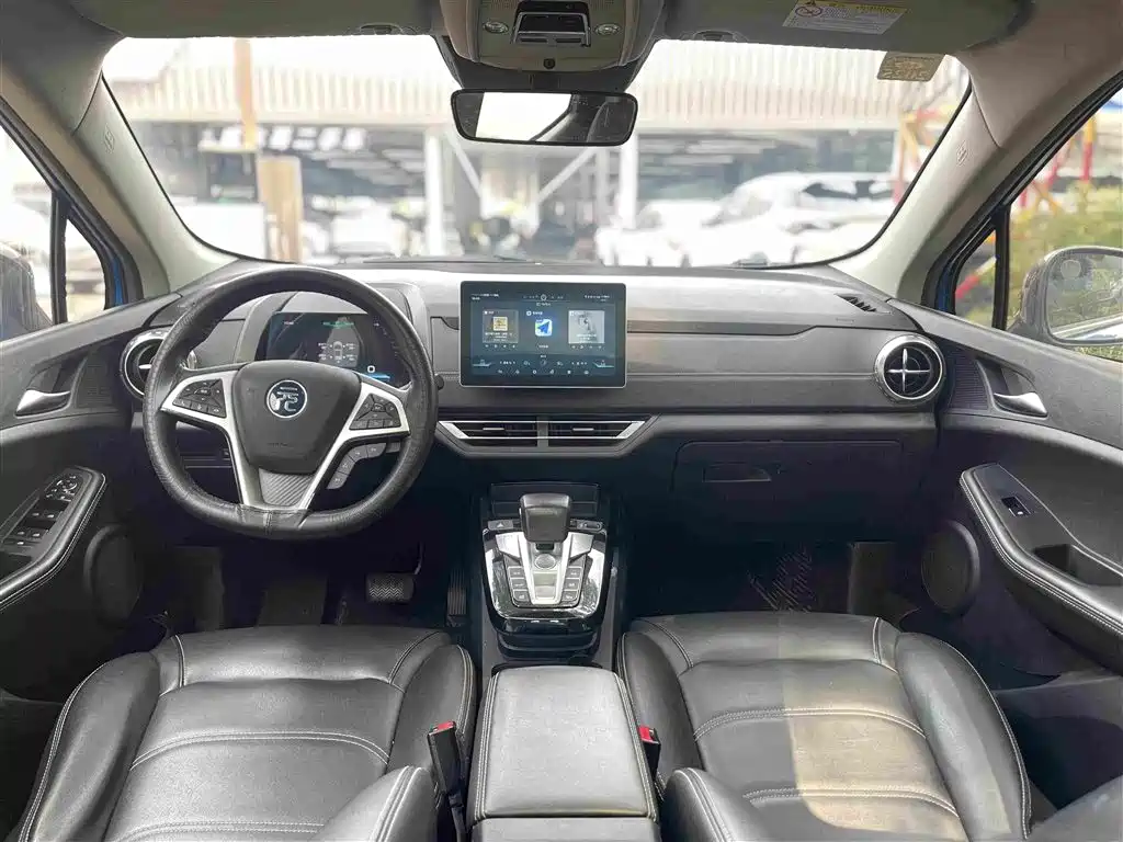 BYD Yuan EV — миниатюра 15