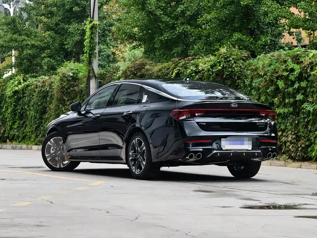 Kia K5 — миниатюра 6