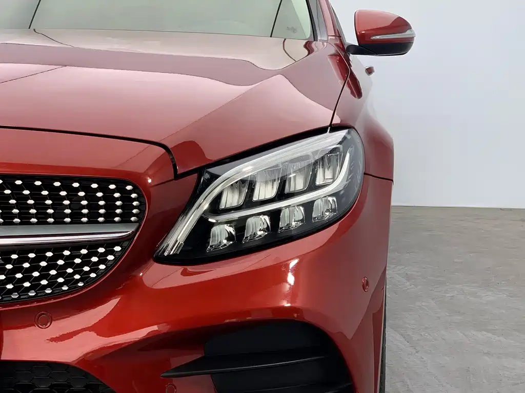 Mercedes-Benz C-Class — миниатюра 12