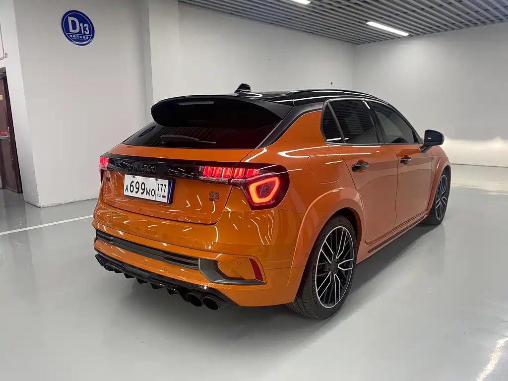 Lynk & Co 02 Hatchback — миниатюра 5