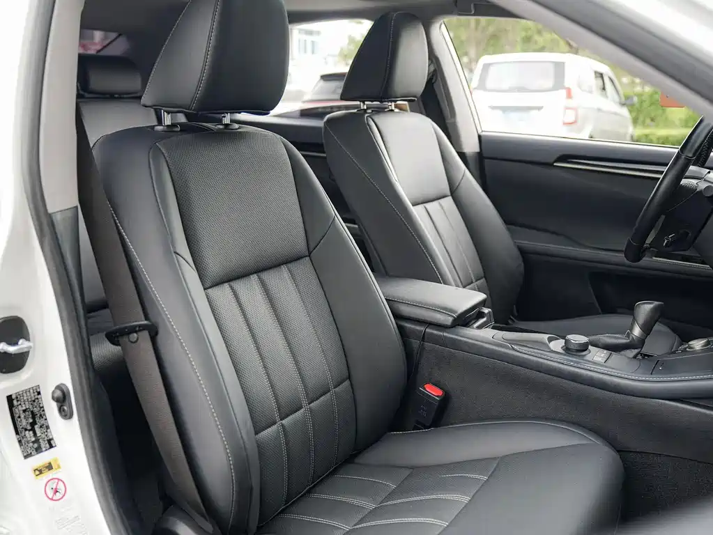 Lexus ES — миниатюра 12