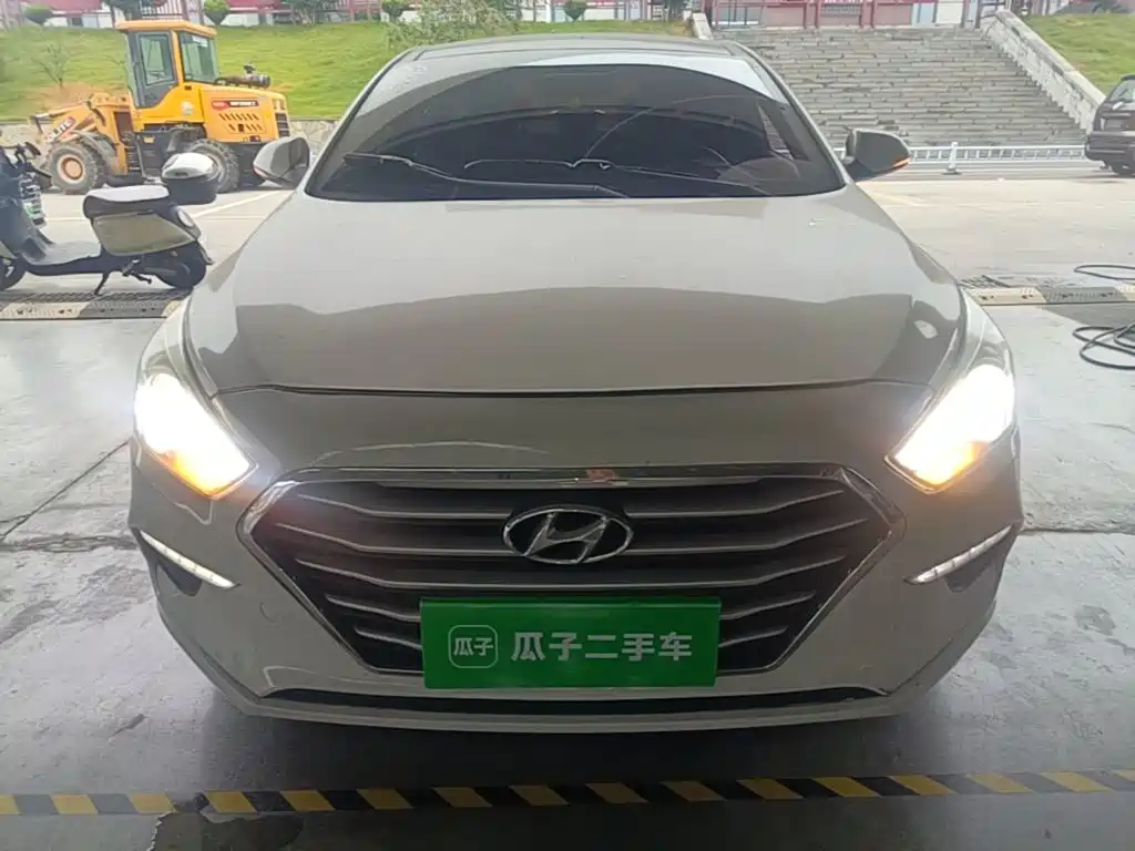 Hyundai Mistra — миниатюра 3