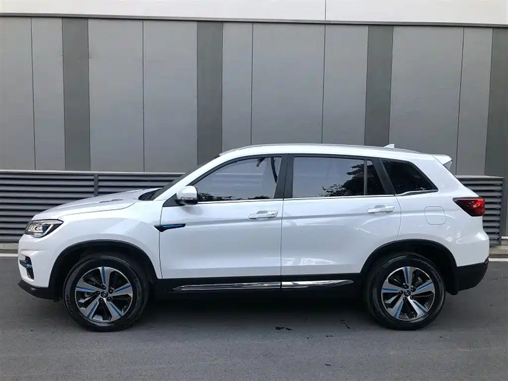 CHANGAN CS75 NEW ENERGY