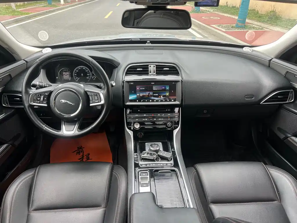 Jaguar XEL — миниатюра 8