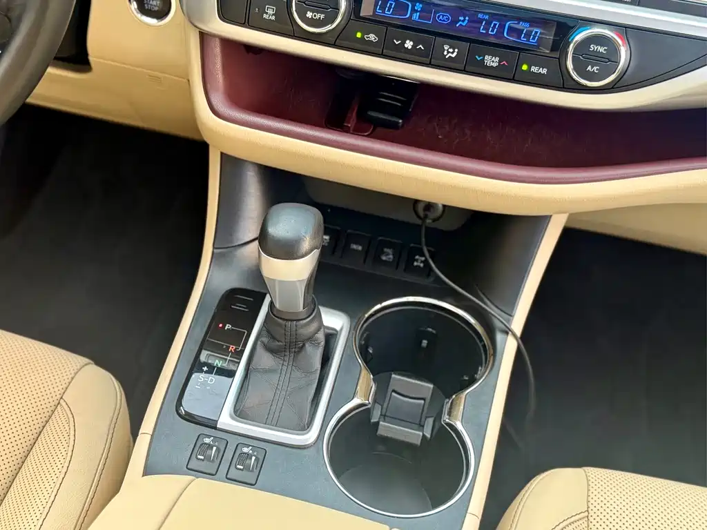 Toyota Highlander — миниатюра 27
