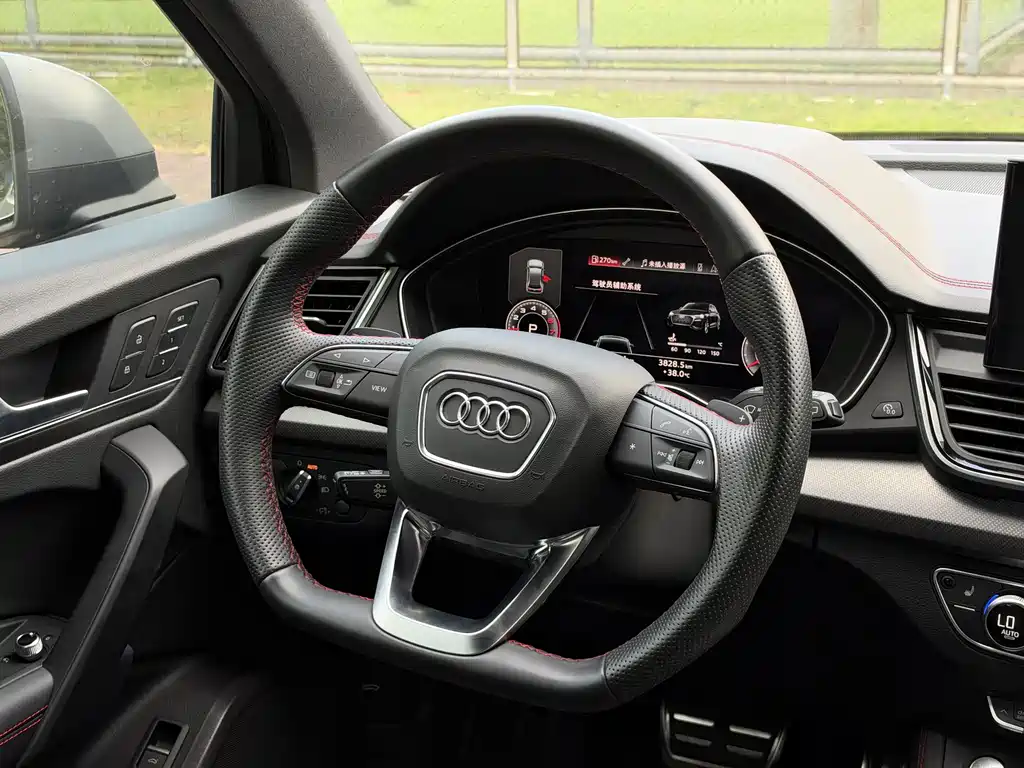 Audi Q5L Sportback — миниатюра 19