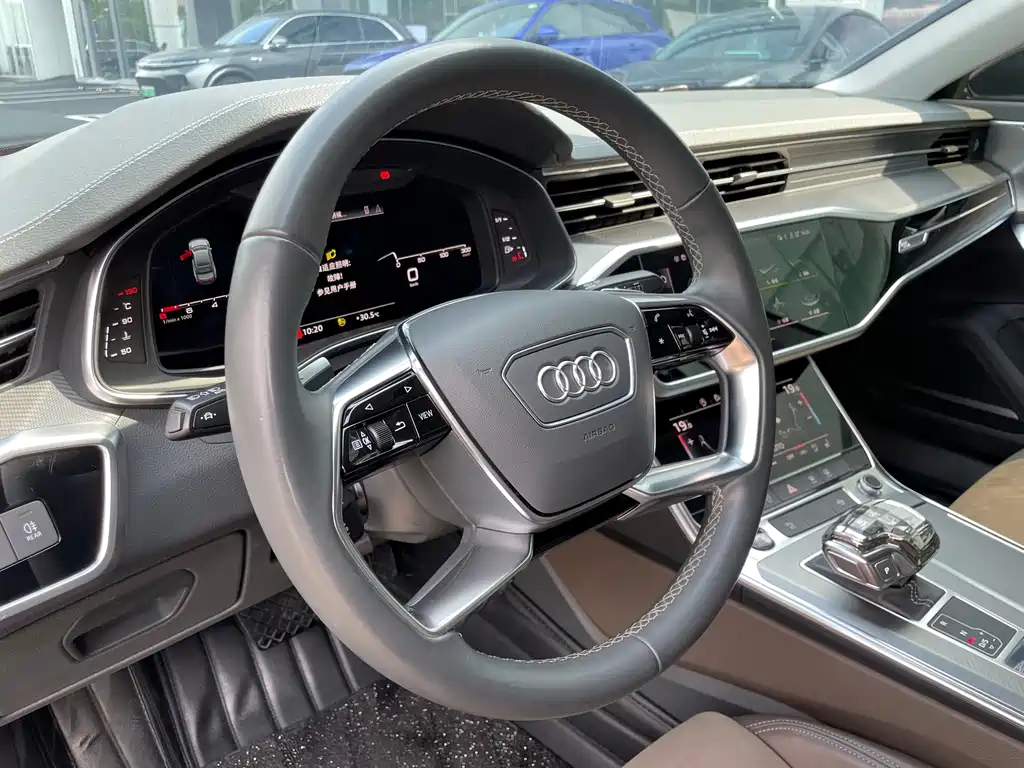 Audi A7L — миниатюра 5