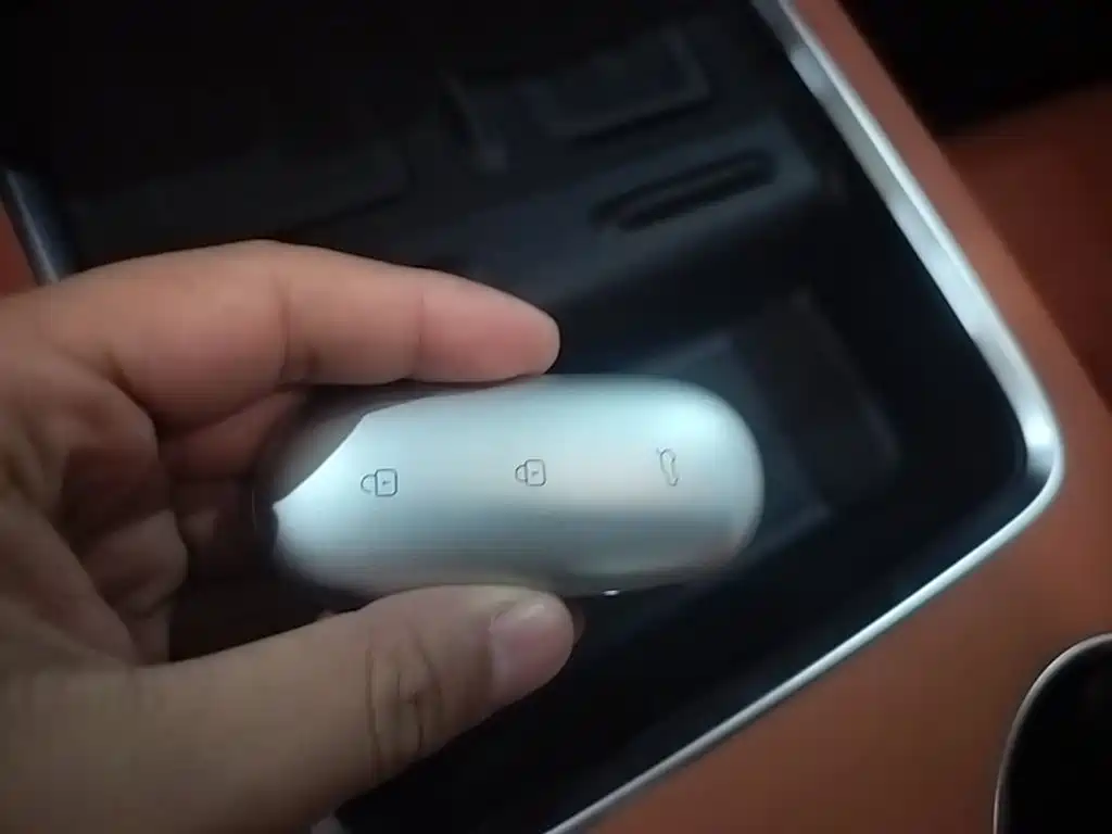Li Auto Li L6 — миниатюра 9