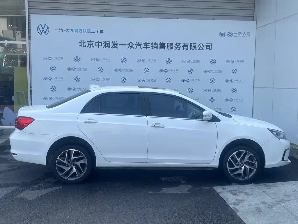 BYD Qin NEV — миниатюра 12