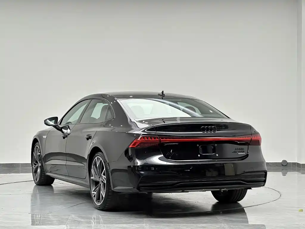 Audi A7L 2024 45 TFSI quattro